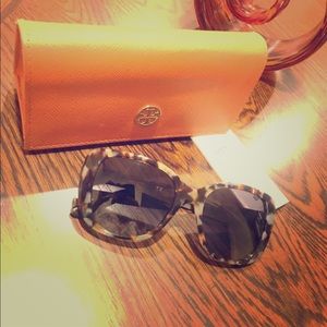 Tory Burch TY7114 Tortoise Square Sunglasses